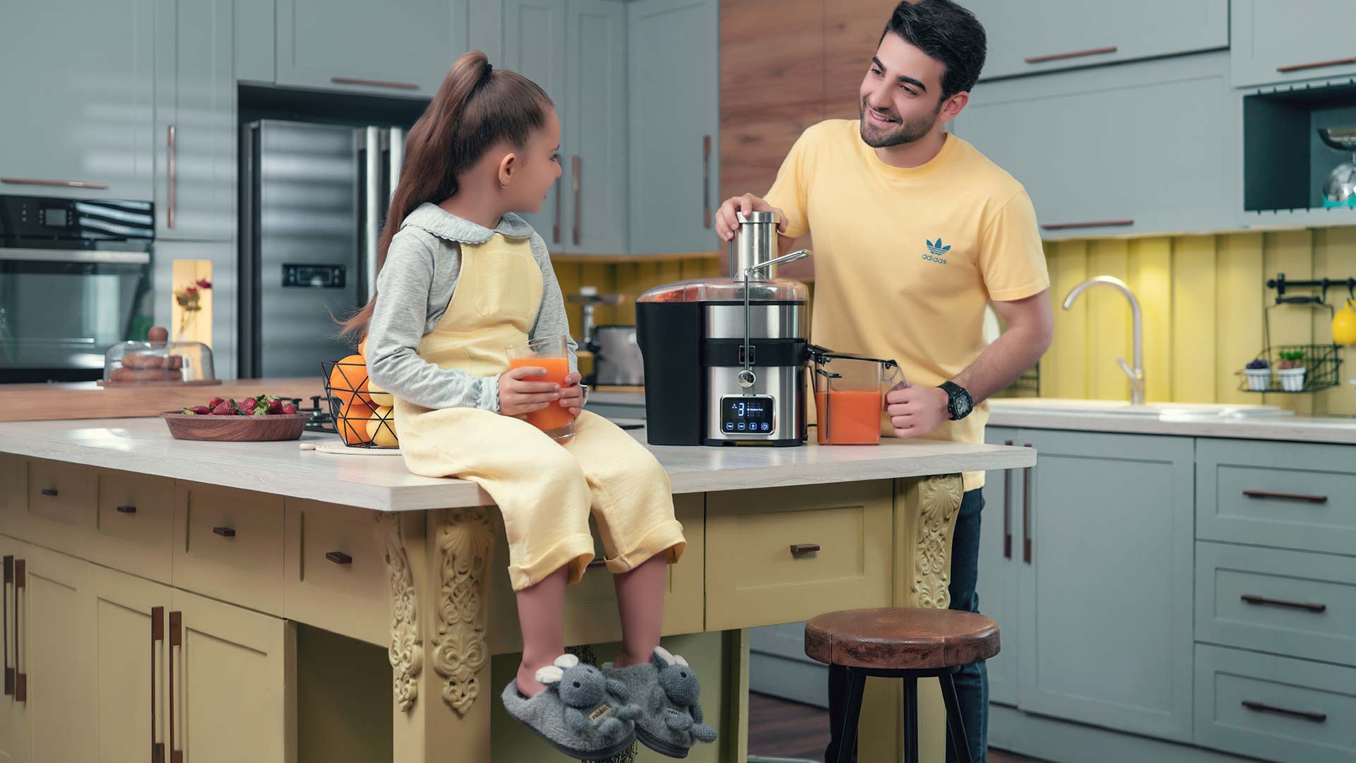 ZENITH-JUICER-ZJE-1403-TOUCH-MT1-16x9